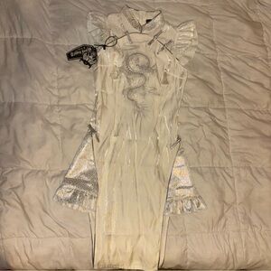 Embroidered silver white cheongsam mini dress